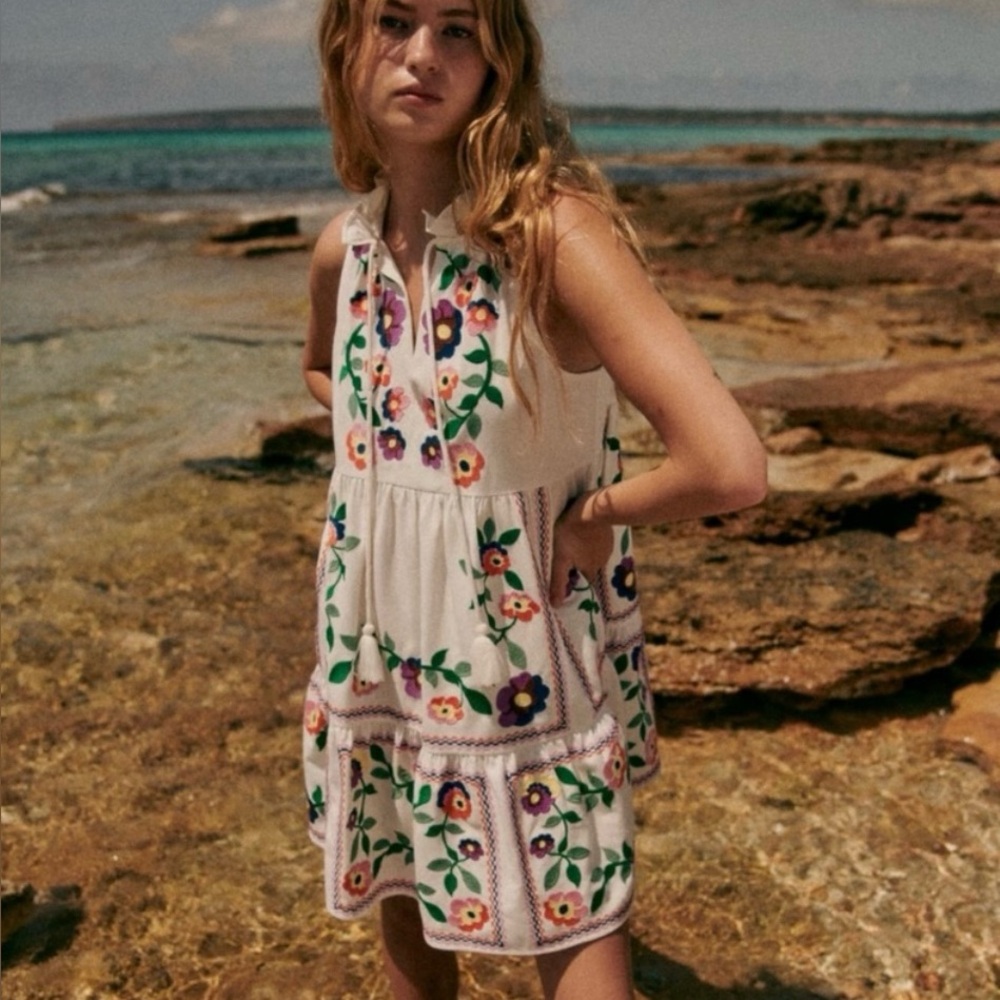 NWT Sézane Arielle Embroidered Sundress